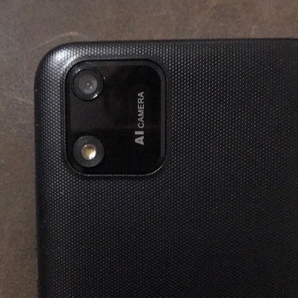 Android Phone - Picture 3 of 4